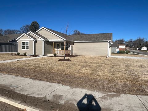 A home in Dixon