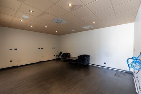 Tiny photo for 8905 W Cermak Road, North Riverside, IL 60546 (MLS # 12511554)