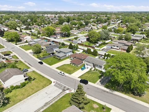 Tiny photo for 8549 Blue Ridge Avenue, Hickory Hills, IL 60457 (MLS # 12658666)
