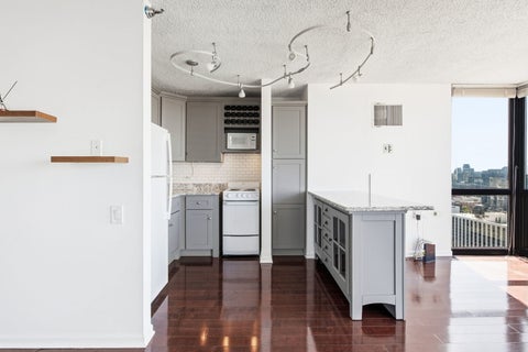 Tiny photo for 1122 N CLARK Street #3202, Chicago, IL 60610 (MLS # 12779591)