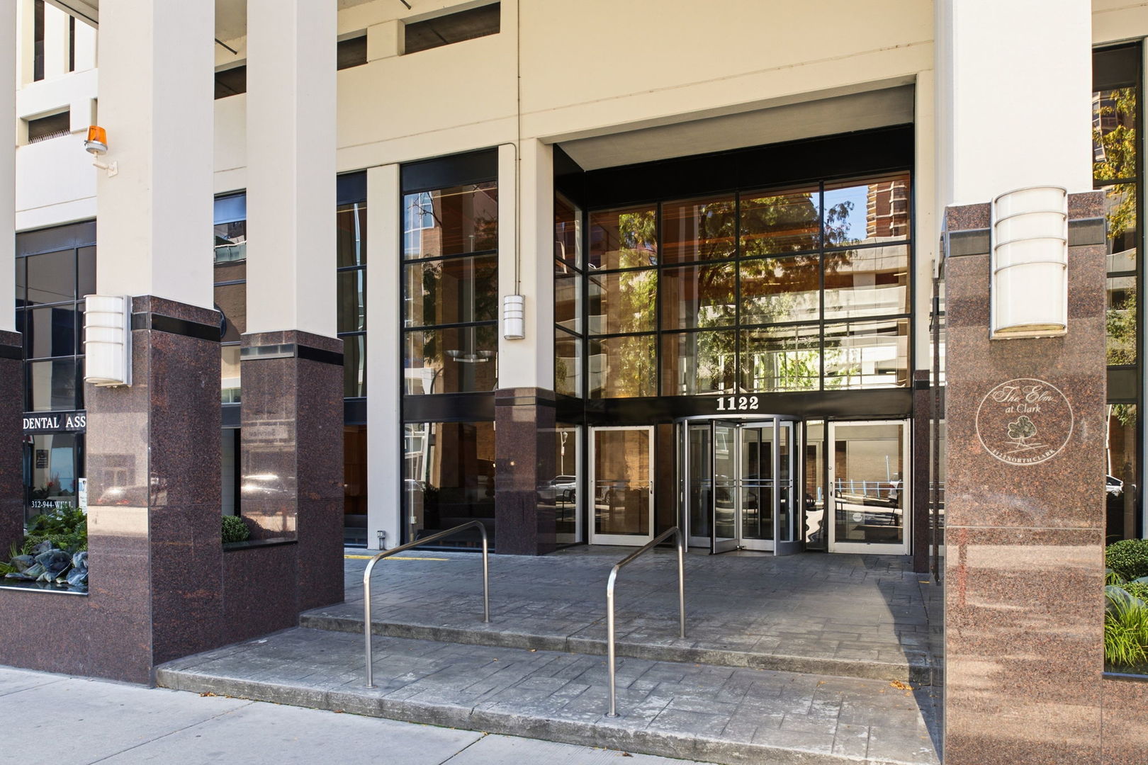 1122 N CLARK Street 3202