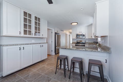 Tiny photo for 10318 S Avers Avenue, Chicago, IL 60655 (MLS # 12682133)