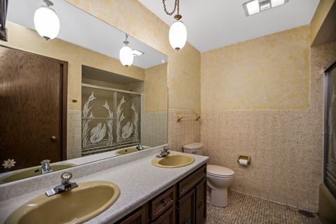 Tiny photo for 134 S Maple Avenue, Hillside, IL 60162 (MLS # 12457108)