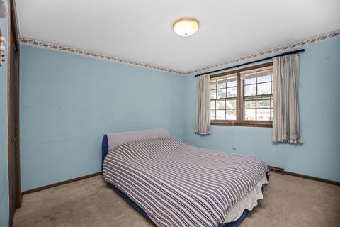 Tiny photo for 134 S Maple Avenue, Hillside, IL 60162 (MLS # 12457108)