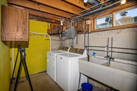 Tiny photo for 134 S Maple Avenue, Hillside, IL 60162 (MLS # 12457108)