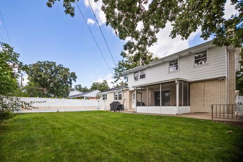 Tiny photo for 134 S Maple Avenue, Hillside, IL 60162 (MLS # 12457108)