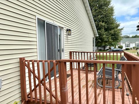 Tiny photo for 2117 FOX CHASE Drive, Ottawa, IL 61350 (MLS # 12450399)