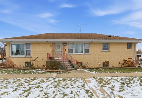 Tiny photo for 4724 N Ozark Avenue, Norridge, IL 60706 (MLS # 12551209)