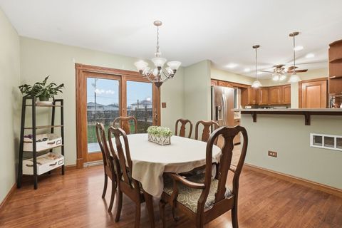 Tiny photo for 16236 Princeton Avenue, Tinley Park, IL 60477 (MLS # 12565045)