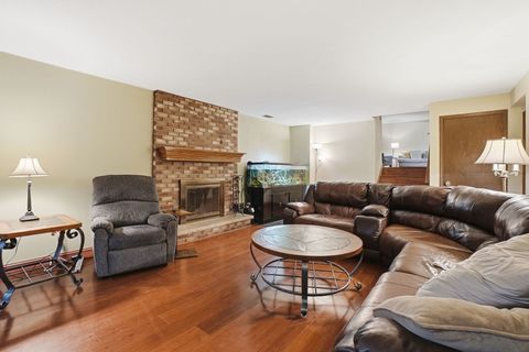 Tiny photo for 16236 Princeton Avenue, Tinley Park, IL 60477 (MLS # 12565045)