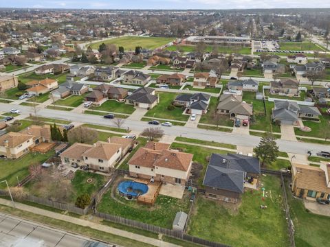 Tiny photo for 16236 Princeton Avenue, Tinley Park, IL 60477 (MLS # 12565045)