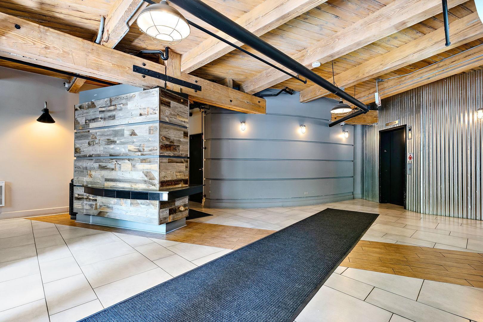 2210 W Wabansia Avenue 202