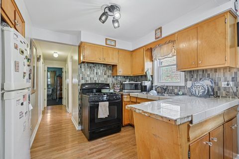 Tiny photo for 10102 S La Salle Street, Chicago, IL 60628 (MLS # 12466839)