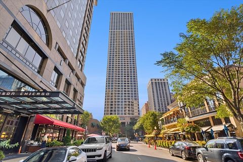 Photo of 1030 N State Street #33GH, Chicago, IL 60610 (MLS # 12452640)
