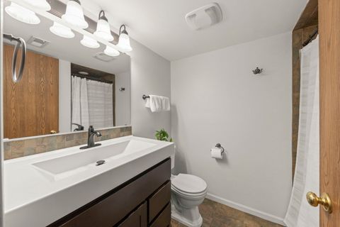 Tiny photo for 322 Hickory Oaks Drive, Bolingbrook, IL 60490 (MLS # 12620161)