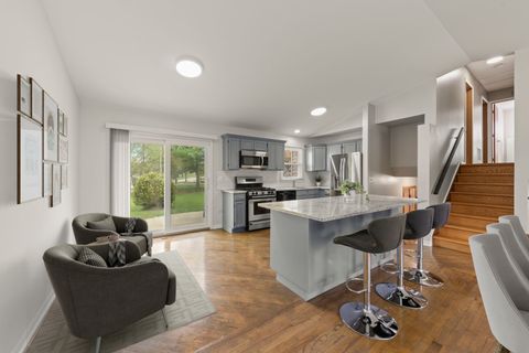 Tiny photo for 322 Hickory Oaks Drive, Bolingbrook, IL 60490 (MLS # 12620161)