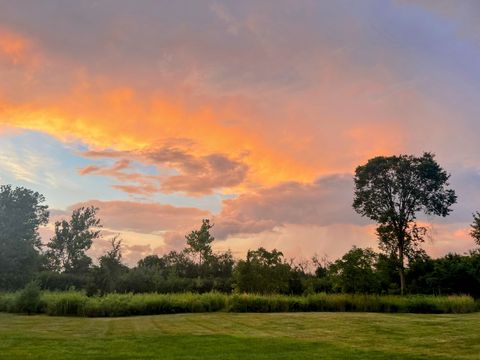 Tiny photo for 1900 Hickory Knoll Drive, Deerfield, IL 60015 (MLS # 12620411)