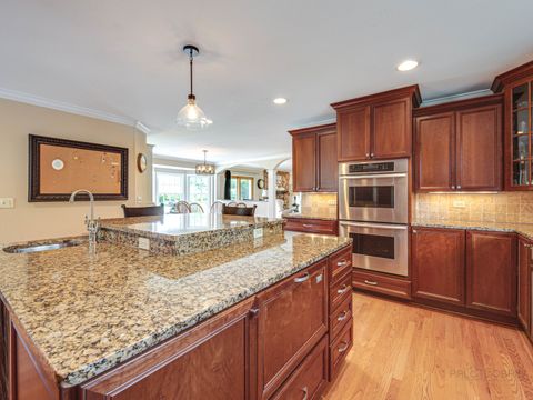Tiny photo for 1900 Hickory Knoll Drive, Deerfield, IL 60015 (MLS # 12620411)