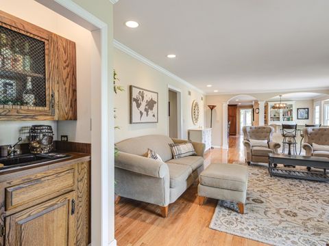 Tiny photo for 1900 Hickory Knoll Drive, Deerfield, IL 60015 (MLS # 12620411)