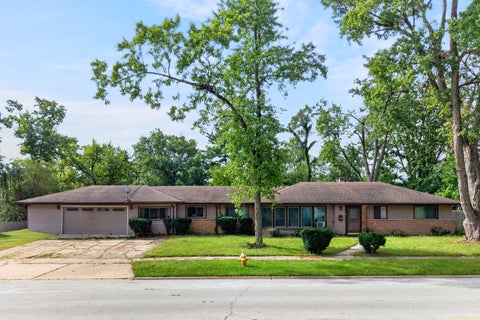 Photo of 73 Blackhawk Drive, Park Forest, IL 60466 (MLS # 12769472)