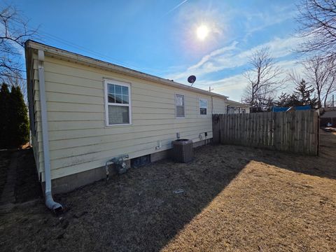 Tiny photo for 803 17th Avenue, Camanche, IA 52730 (MLS # 12624077)