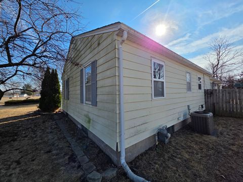 Tiny photo for 803 17th Avenue, Camanche, IA 52730 (MLS # 12624077)