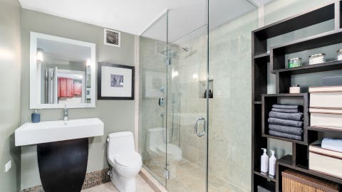 Tiny photo for 33 W Delaware Place #18H, Chicago, IL 60610 (MLS # 12734994)