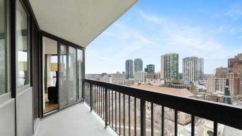 Tiny photo for 33 W Delaware Place #18H, Chicago, IL 60610 (MLS # 12734994)