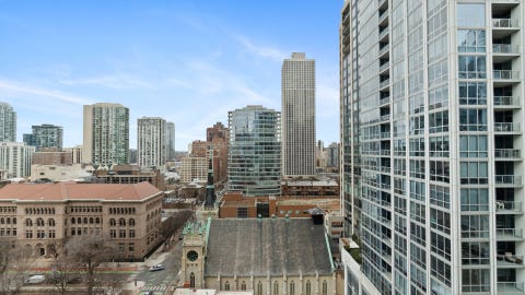 Tiny photo for 33 W Delaware Place #18H, Chicago, IL 60610 (MLS # 12734994)