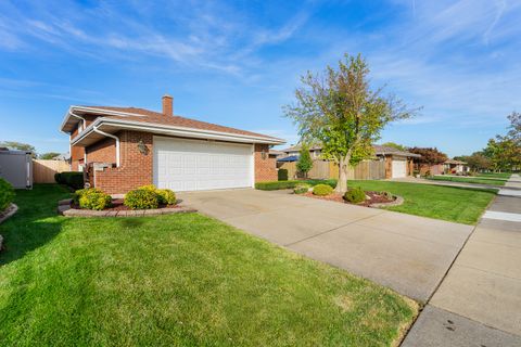 Tiny photo for 8118 Tudor Lane, Tinley Park, IL 60477 (MLS # 12503258)