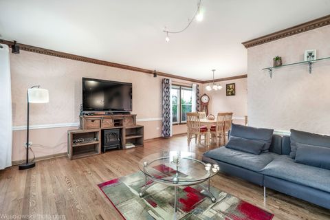 Tiny photo for 41 Siems Drive, Glendale Heights, IL 60139 (MLS # 12587491)