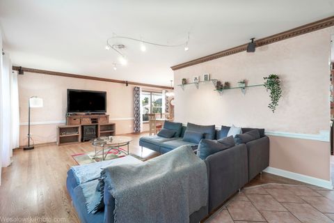 Tiny photo for 41 Siems Drive, Glendale Heights, IL 60139 (MLS # 12587491)