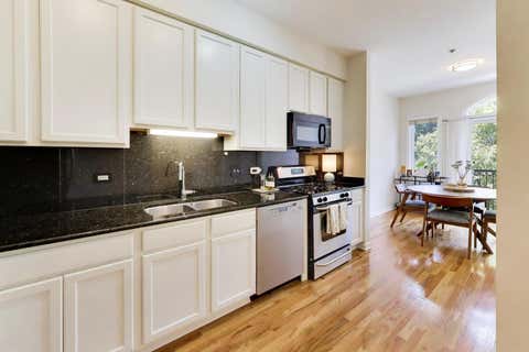 Tiny photo for 320 E 17th Street, Chicago, IL 60616 (MLS # 12724619)