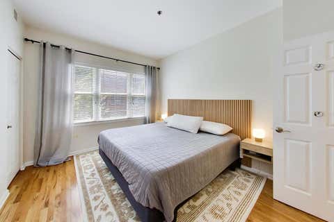 Tiny photo for 320 E 17th Street, Chicago, IL 60616 (MLS # 12724619)
