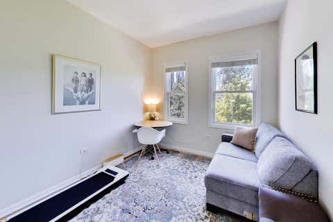 Tiny photo for 320 E 17th Street, Chicago, IL 60616 (MLS # 12724619)