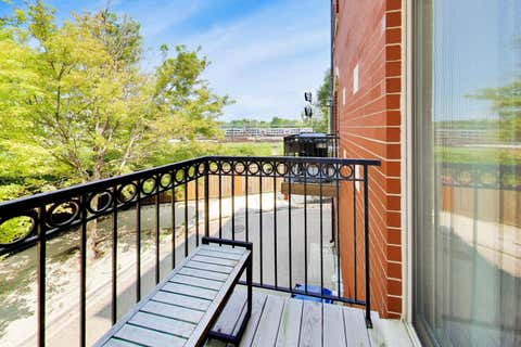 Tiny photo for 320 E 17th Street, Chicago, IL 60616 (MLS # 12724619)