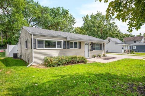 Tiny photo for 200 N Coolidge Street, Normal, IL 61761 (MLS # 12734524)