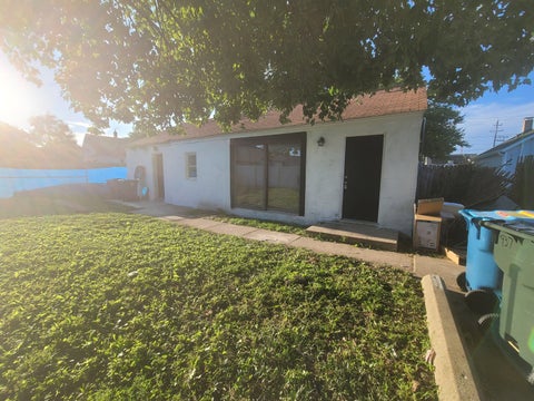 Photo of 937 Montgomery Avenue, Aurora, IL 60506 (MLS # 12741732)