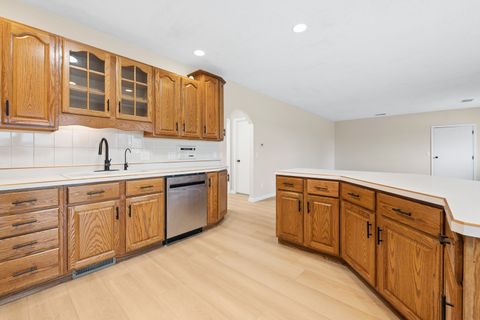 Tiny photo for 1430 N 30th Road, Ottawa, IL 61350 (MLS # 12616450)