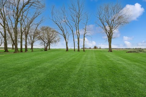 Tiny photo for 1430 N 30th Road, Ottawa, IL 61350 (MLS # 12616450)