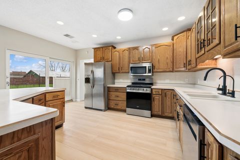 Tiny photo for 1430 N 30th Road, Ottawa, IL 61350 (MLS # 12616450)