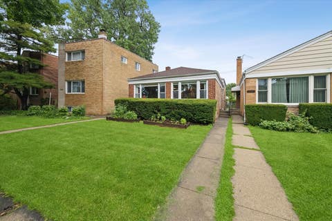 Tiny photo for 3114 W Jerome Street, Chicago, IL 60645 (MLS # 12730691)