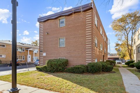 528 N Ardmore Avenue Villa Park IL 60181