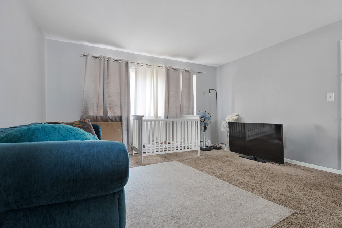 528 N Ardmore Avenue