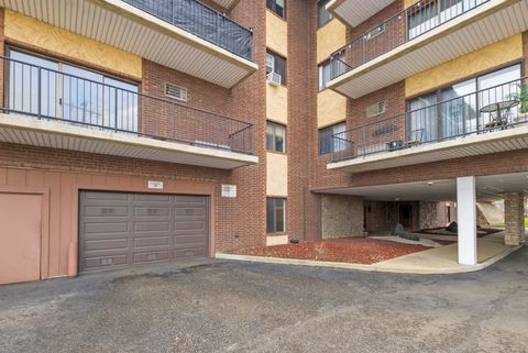 Tiny photo for 9520 S Mayfield Avenue #211N, Oak Lawn, IL 60453 (MLS # 12620851)