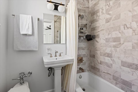 Tiny photo for 609 W Stratford Place #7C, Chicago, IL 60657 (MLS # 12713586)