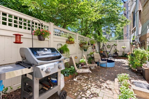 Tiny photo for 609 W Stratford Place #7C, Chicago, IL 60657 (MLS # 12713586)