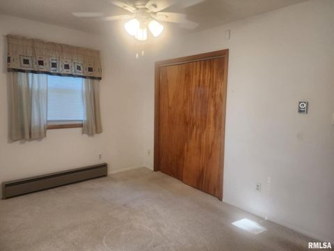 Tiny photo for 502 S Mayor Caliper Street S, Carterville, IL 62918 (MLS # EB459433)