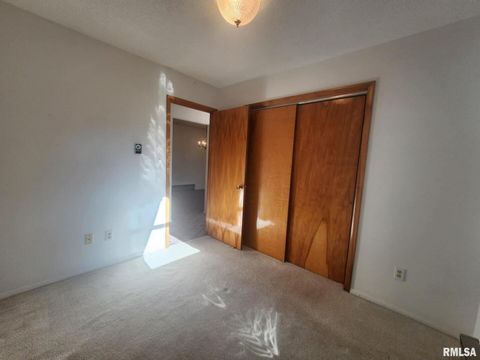 Tiny photo for 502 S Mayor Caliper Street S, Carterville, IL 62918 (MLS # EB459433)