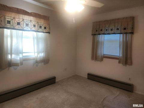 Tiny photo for 502 S Mayor Caliper Street S, Carterville, IL 62918 (MLS # EB459433)